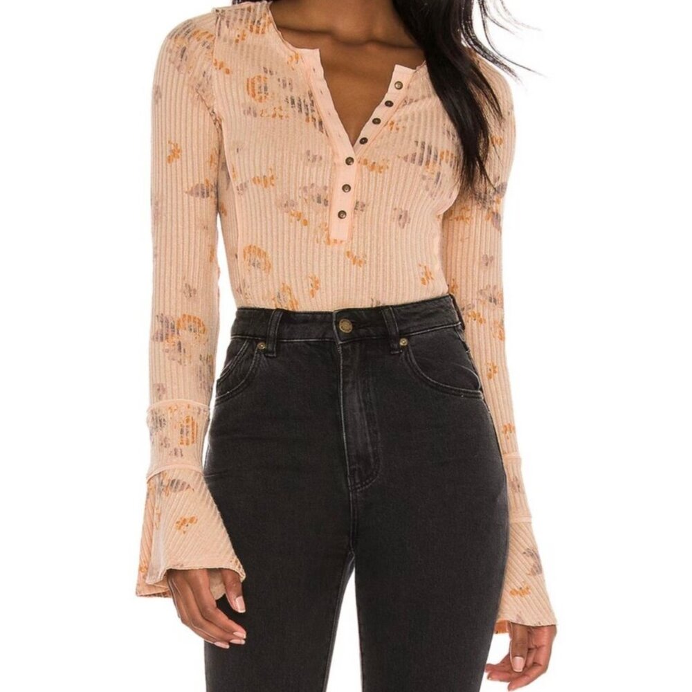 NWT Free People Ribbed Long Bell Sleeve Floral Print Retro Henley Top - Picture 15 of 16